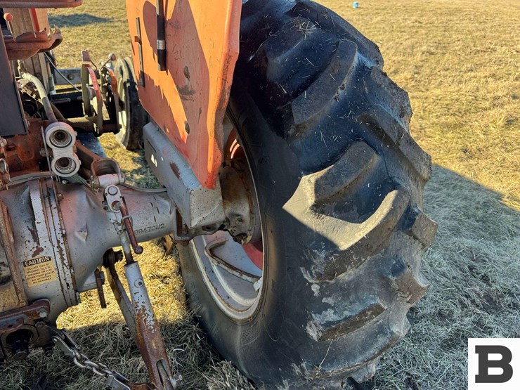 massey-ferguson-165-image-21