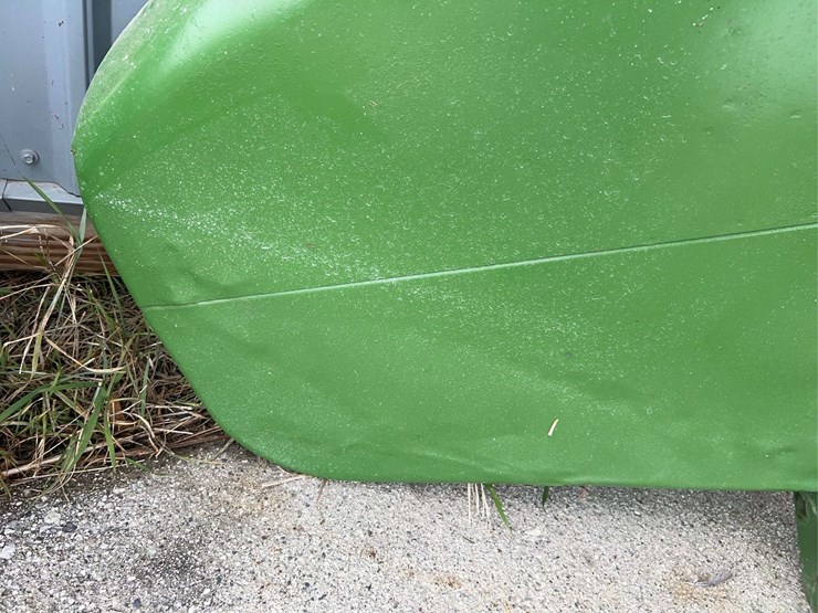 john-deere-model-h-fenders-and-brackets-image-3