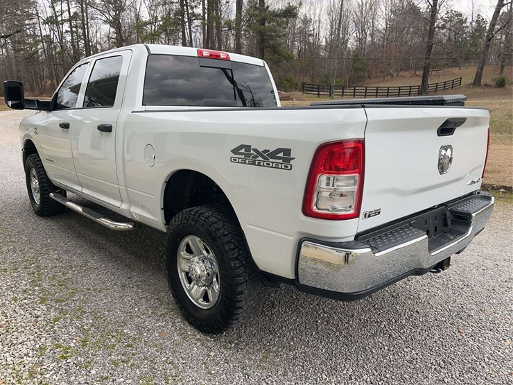 2022-dodge-2500-image-5