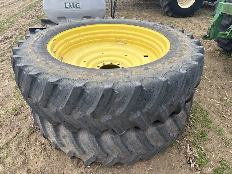 2015-john-deere-8270r-image-18