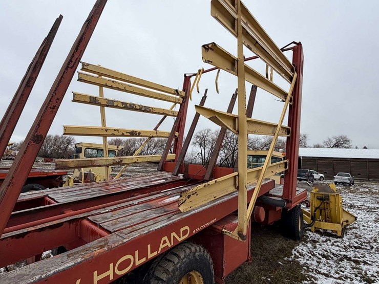 new-holland-1085-image-24