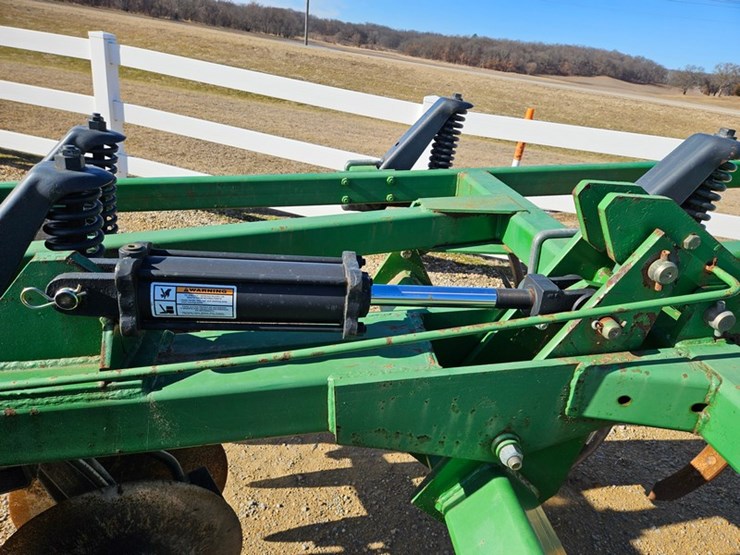 john-deere-714-image-12