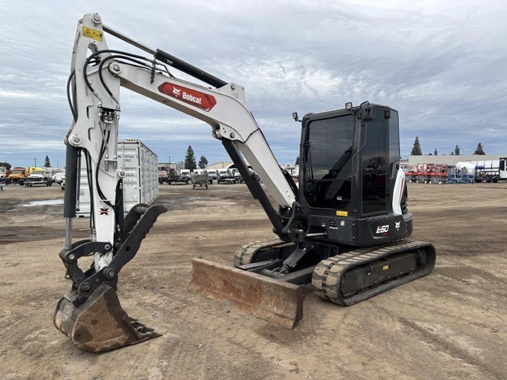 2021-bobcat-e60-image-1