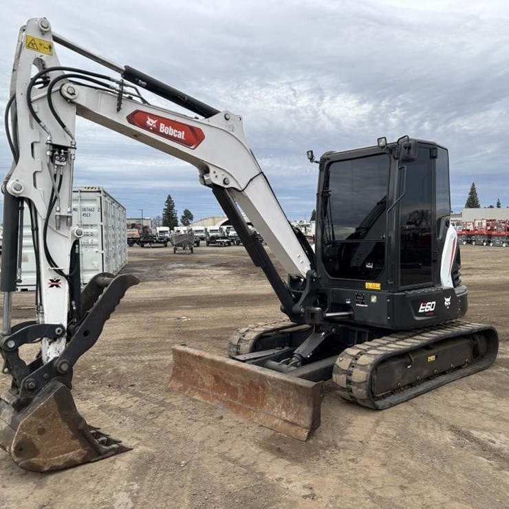 2021 BOBCAT E60