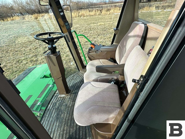 2005-john-deere-4995-image-36