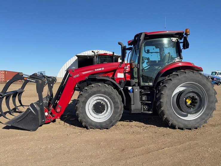 2021-case-ih-maxxum-135-image-2