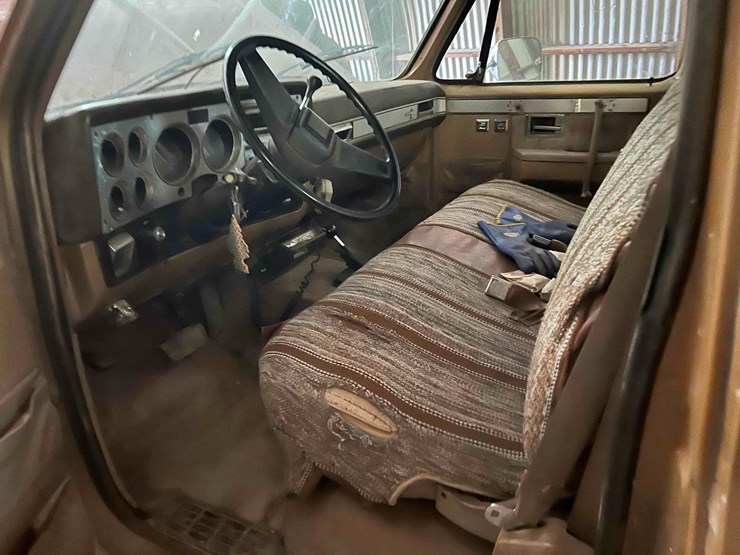 1984-chevrolet-2500-image-9