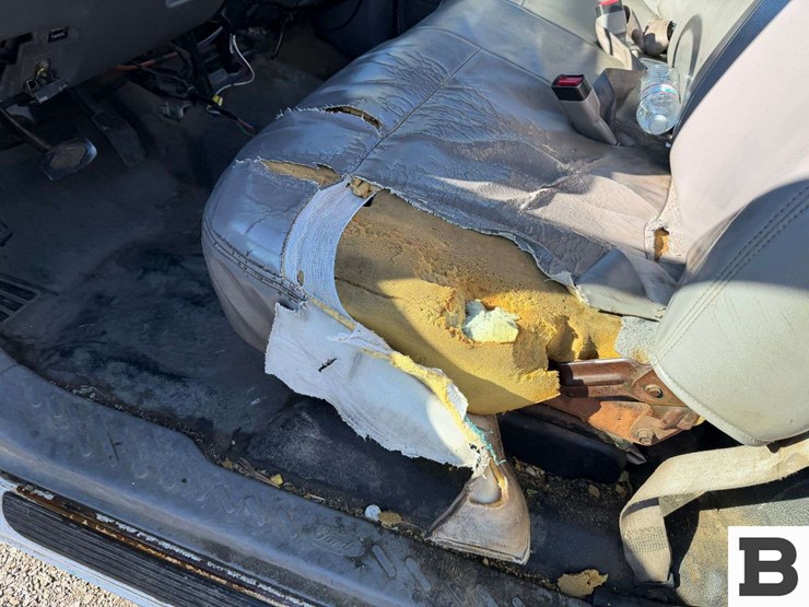 1999-ford-f250-image-29