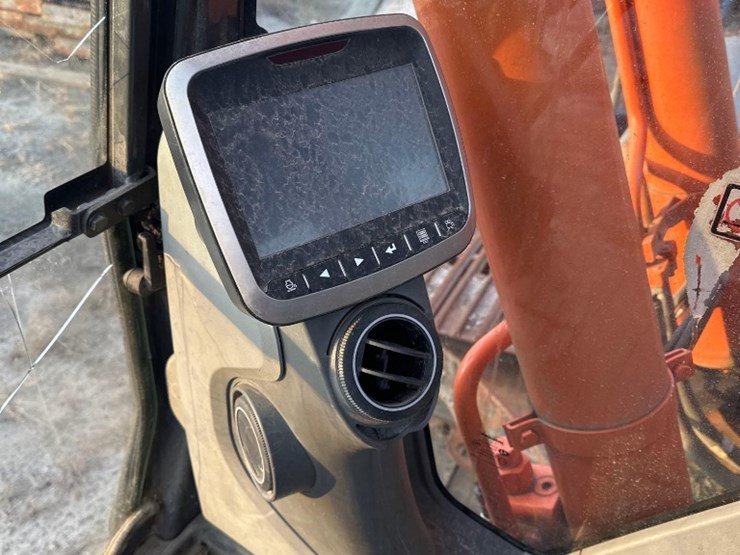 2017-doosan-dx225-lc-3-image-14