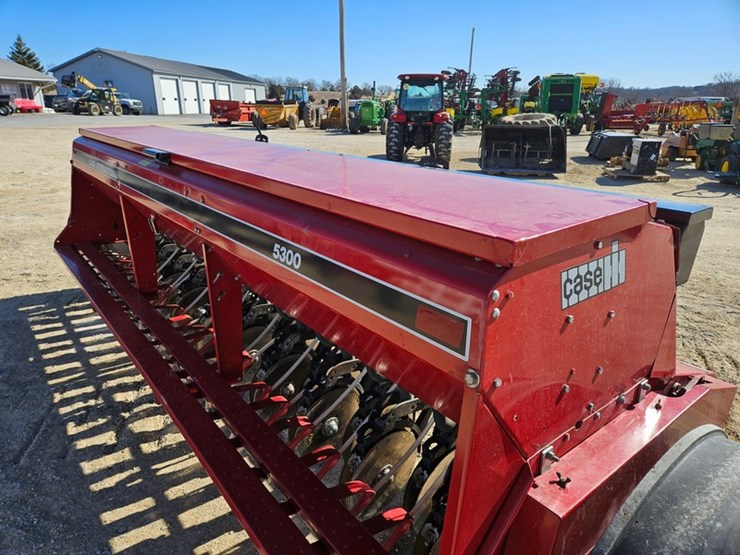 case-ih-5300-image-14