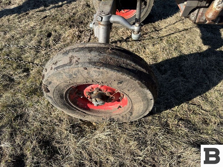 massey-ferguson-180-image-12