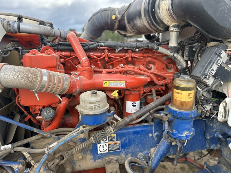 2011-peterbilt-367-image-9