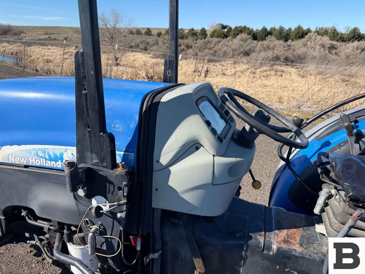 new-holland-t4030f-image-21