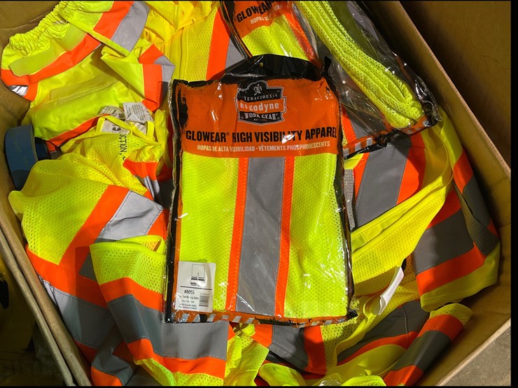 #4000-•-mics-lot-of-safety-wear-image-5