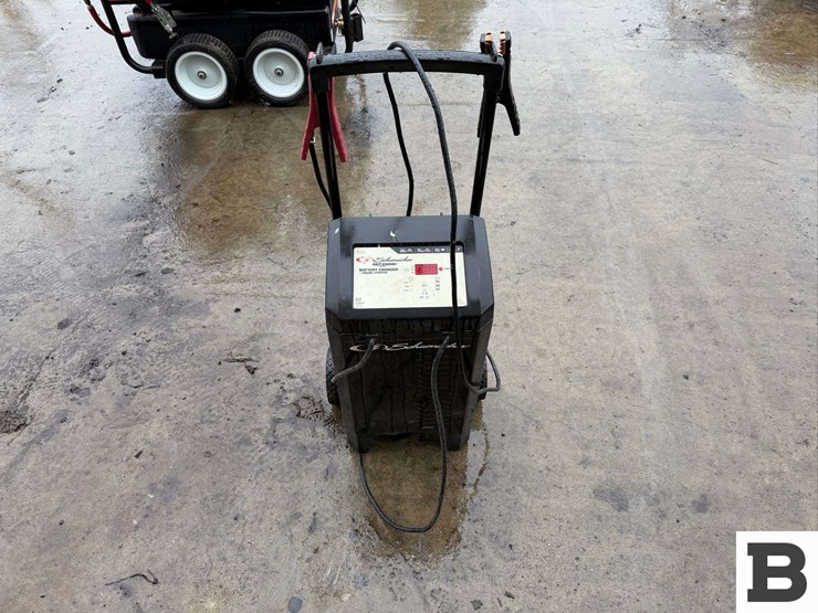 schumacher-battery-charger-image-1