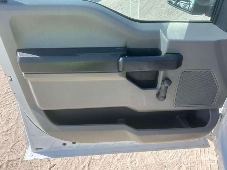 2018-ford-f150-image-8