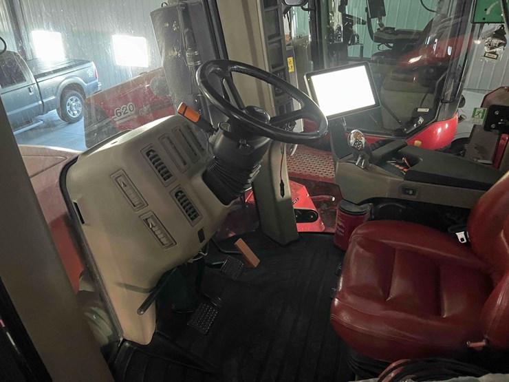 2012-case-ih-steiger-350-hd-tractor-image-15