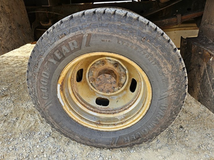 2012-ford-f350-image-14