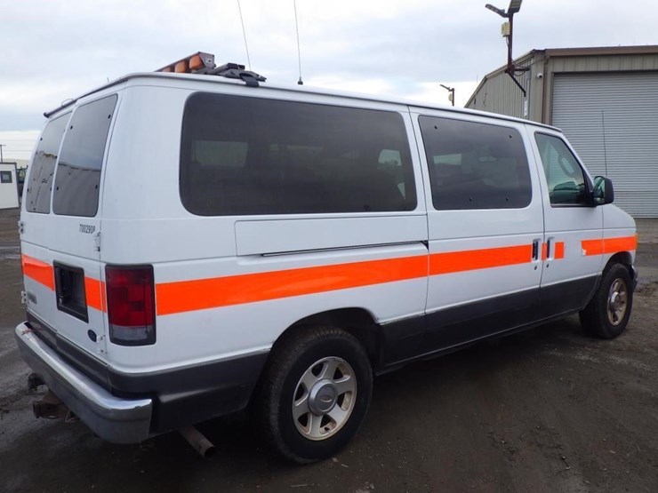 2006-ford-cargo-image-3