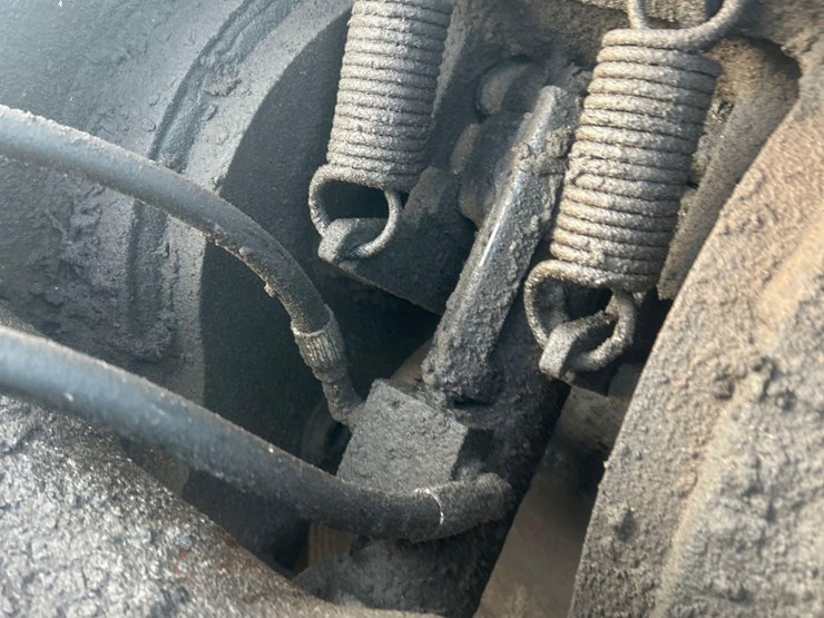 deere-240d-lc-image-22