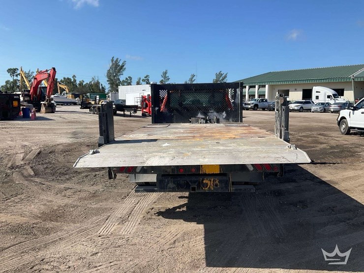 2015-ford-f550-image-27