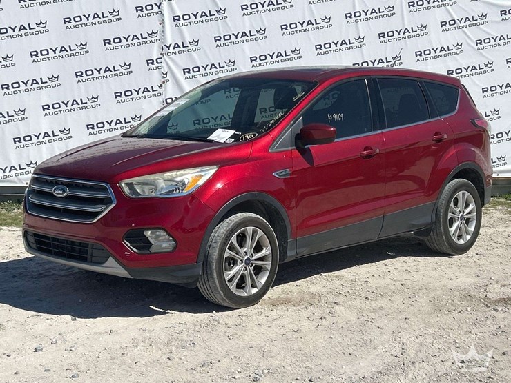 2017-ford-escape-image-1
