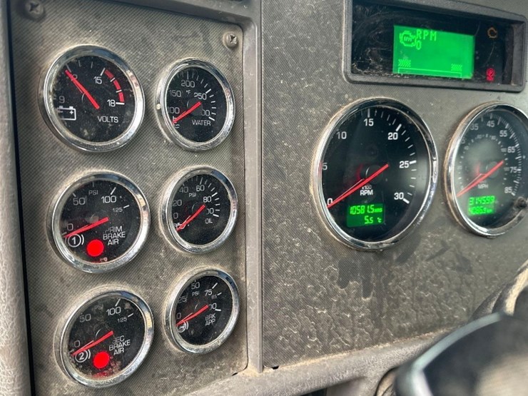 2015-kenworth-t370-image-28