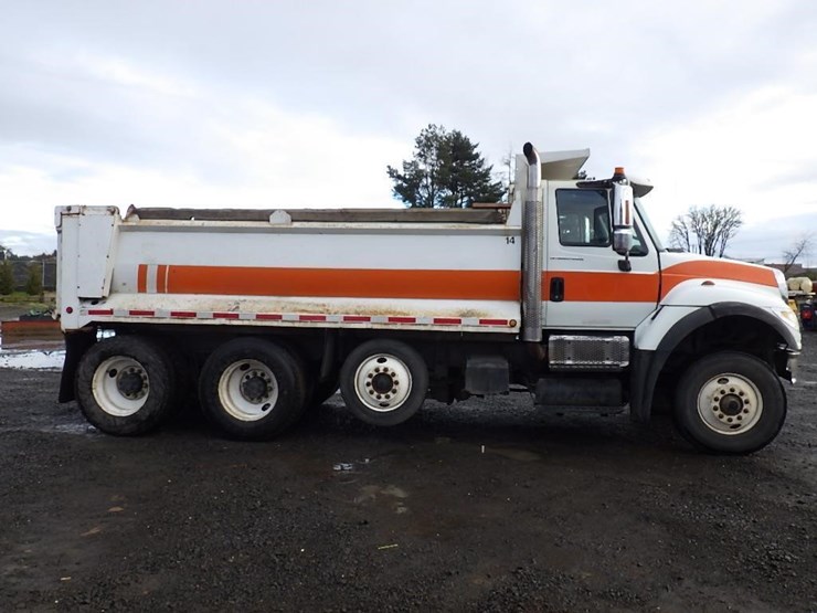 2007-international-7600-image-4