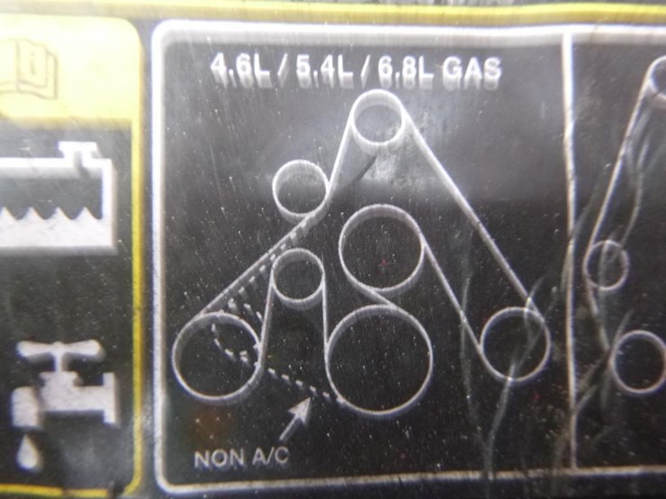 2014-ford-e350-image-16