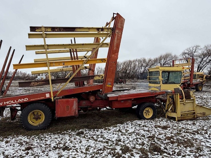 new-holland-1075-image-6