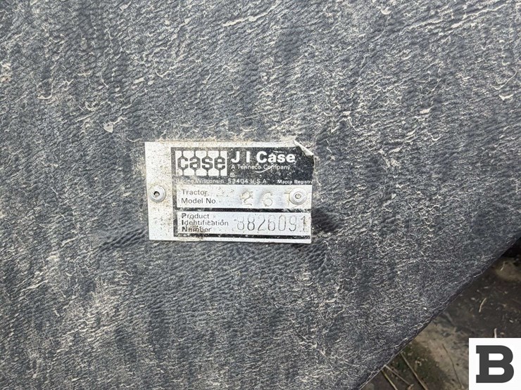 case-2670-tractor-image-33