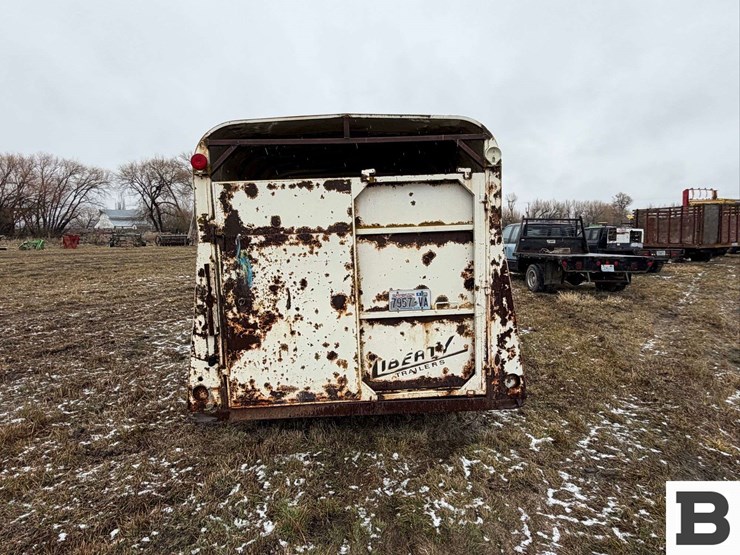 1990-hworl-horse-trailer-image-4