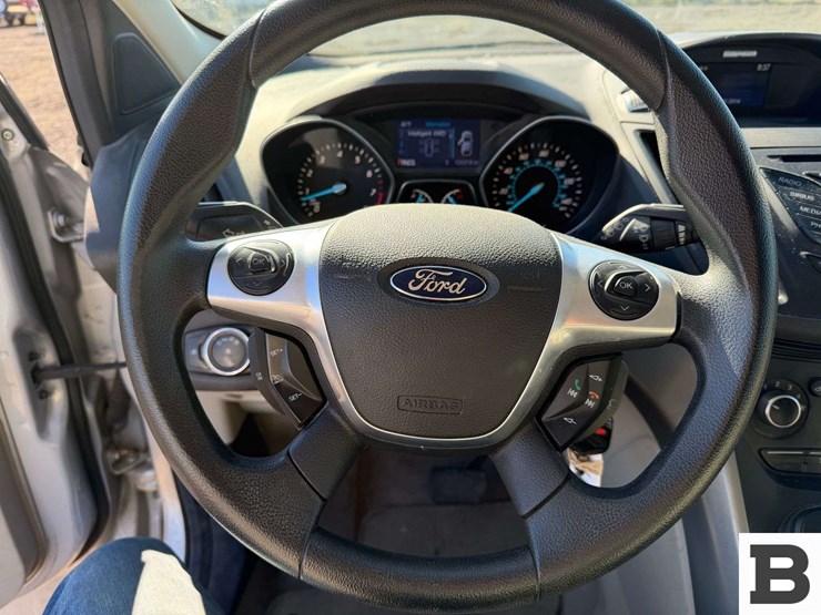 2014-ford-escape-image-23