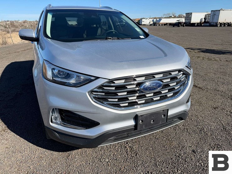 2019-ford-edge-image-9