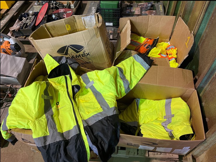 #4000-•-mics-lot-of-safety-wear-image-6