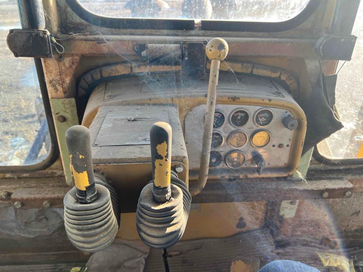 caterpillar-d8h-image-13