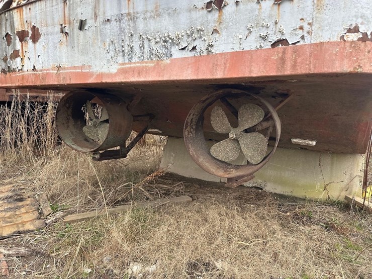 feltons-boat-30x14-needs-engine-image-2