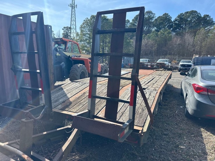 2014-kaufman-8x25ft-tandem-axle-equipment-trailer-image-6