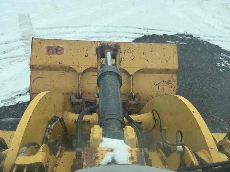 2014-caterpillar-962k-image-26