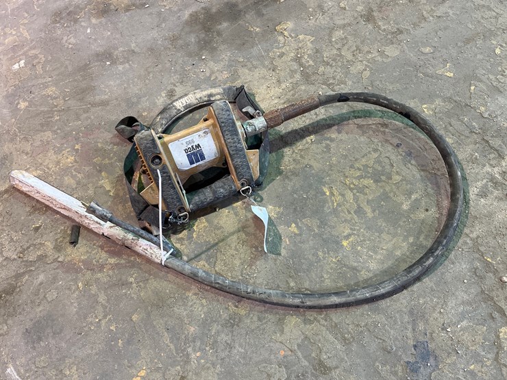#4016-•-wyco-concrete-vibrator-image-1