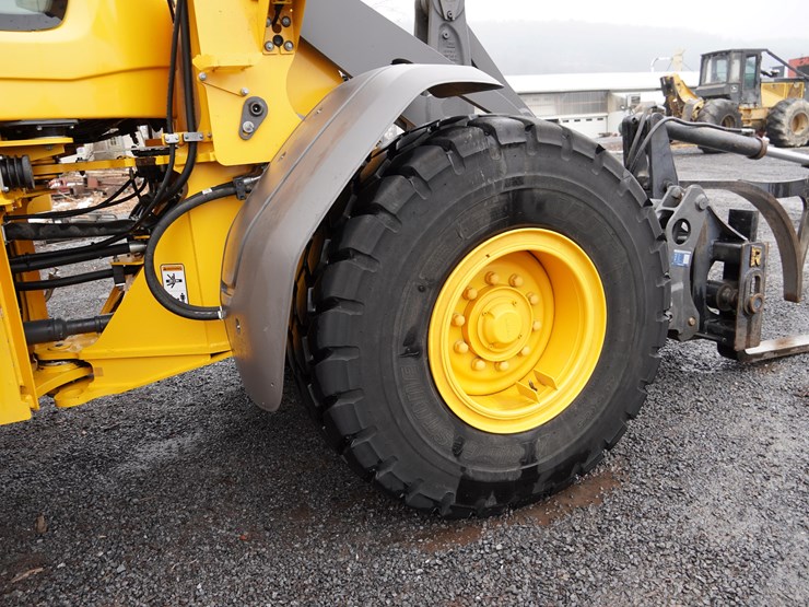 2022-volvo-l60h-image-51