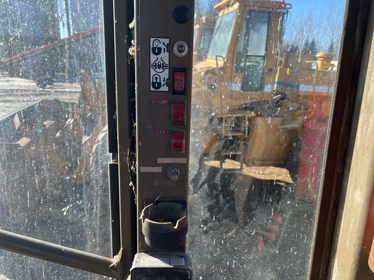 champion-740a-image-15