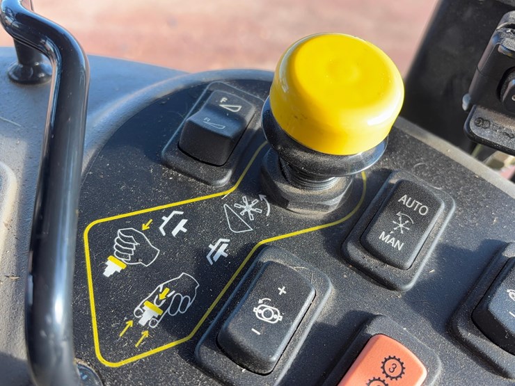 2015-case-ih-wd1903-image-48