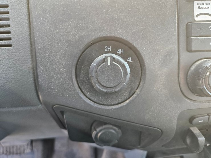 2012-ford-f350-image-39