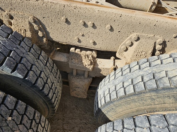 1989-ford-l9000-image-22