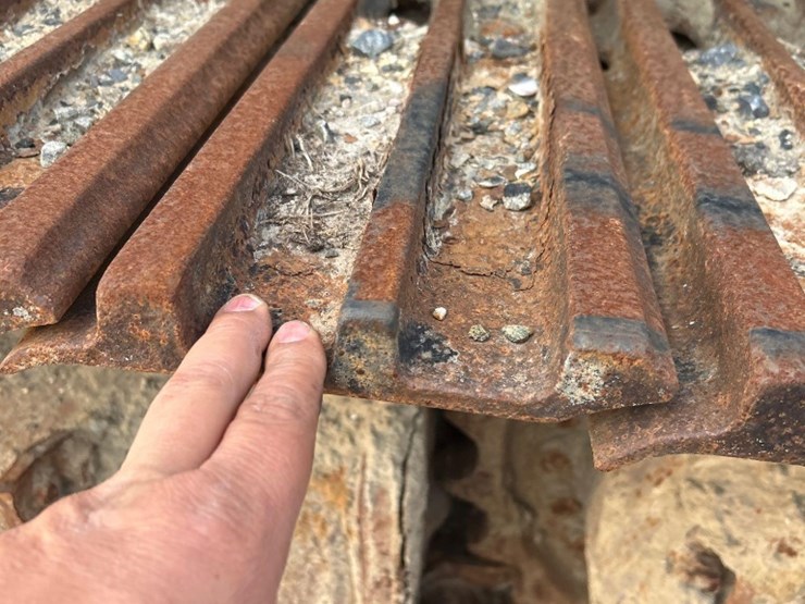 2013-volvo-ec300d-lr-image-6