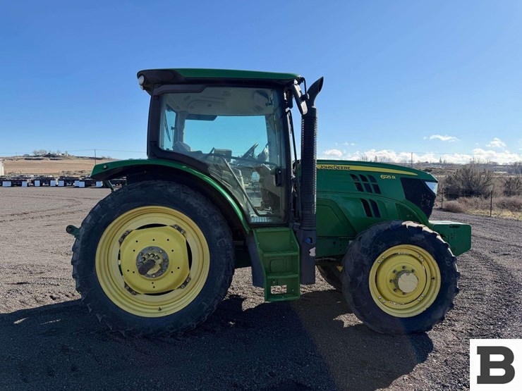 2013-john-deere-6125r-image-7