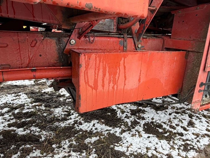 new-holland-1095-image-15