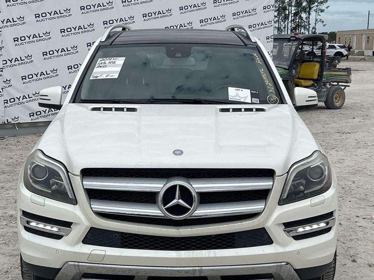 2014-mercedes-benz-gl450-image-29