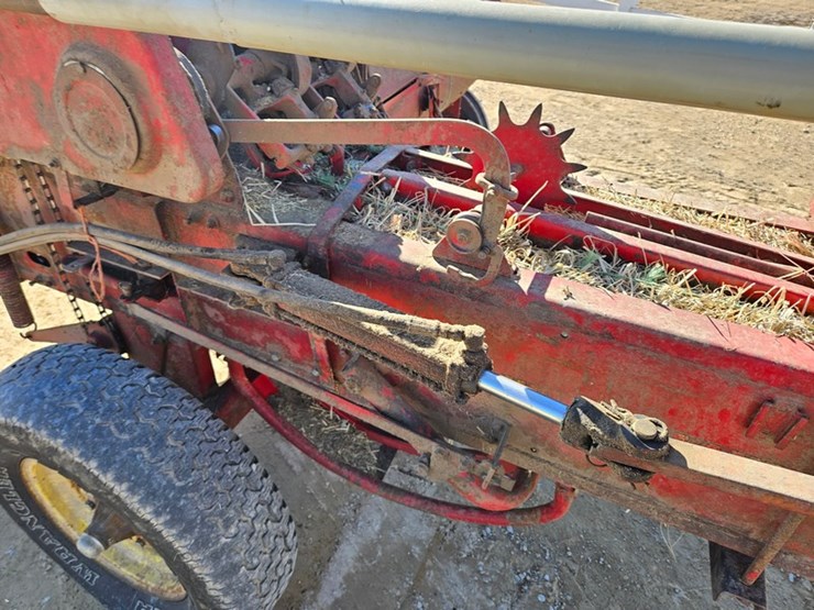 new-holland-67-image-27